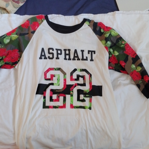 Asphalt Yacht Club Men's Floral Camo Jogger & Shirt Set - Picture 10 of 16